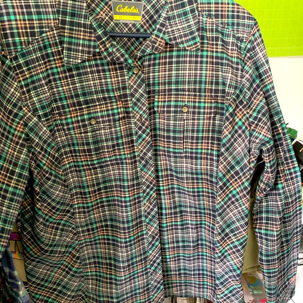 Cabela’s Women’s Plaid Top